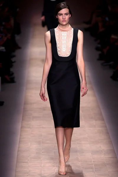 Look 14